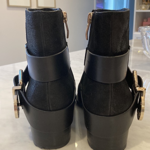Vince Camuto ankle booties - Picture 4 of 10